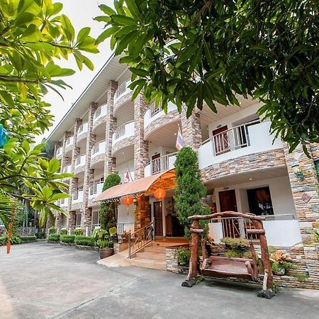 Selina Place Hotel Pattaya Extérieur photo